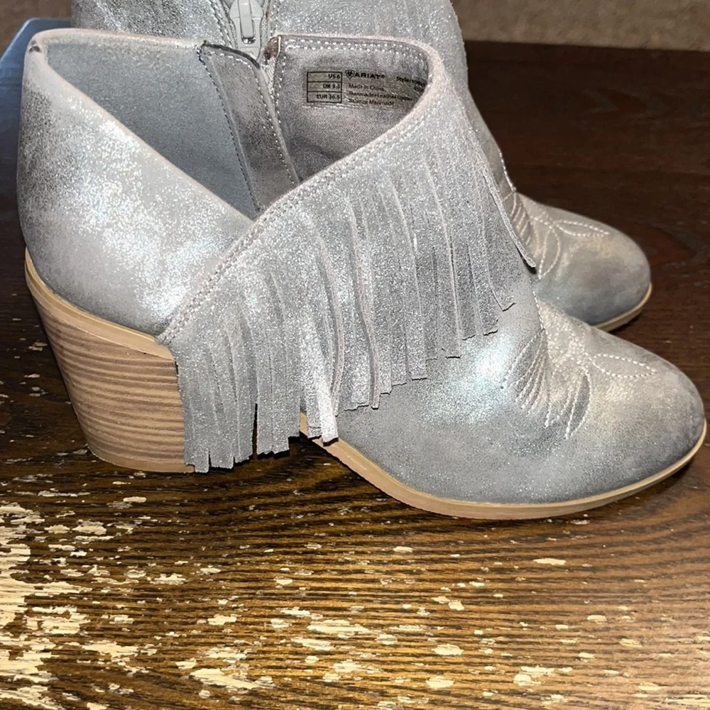 Ariat Unbridled Fridge Booties